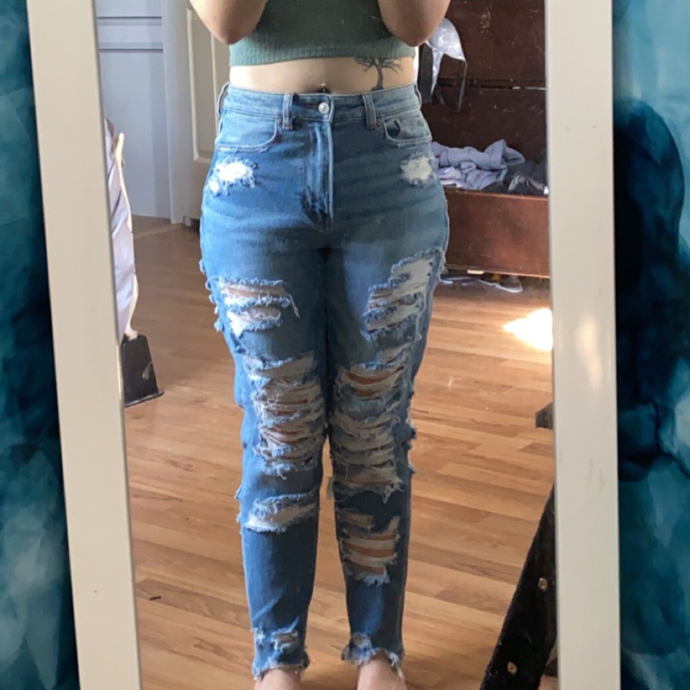 American eagle mom jeans